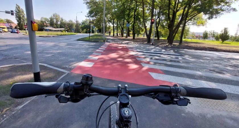 Nowe przejścia dla pieszych i przejazdy dla rowerzystów. Powstał skrót do Parku Kościuszki