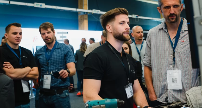 Branżowe targi techniki śrubowej: premiera SchraubTec w Polsce