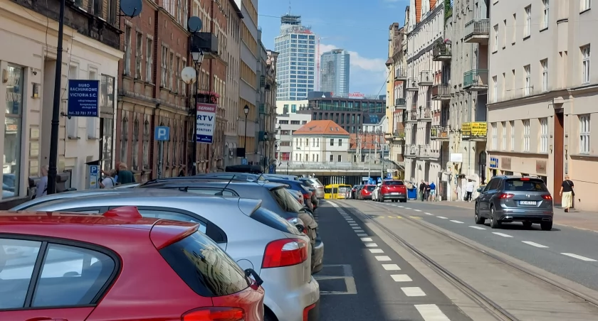 Parkowanie w Katowicach zostanie zbadane. Metropolia sprawdzi, co miasto musi poprawić