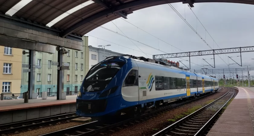 Kolejowa awaria w Katowicach. Są opóźnienia pociągów, część została odwołana 