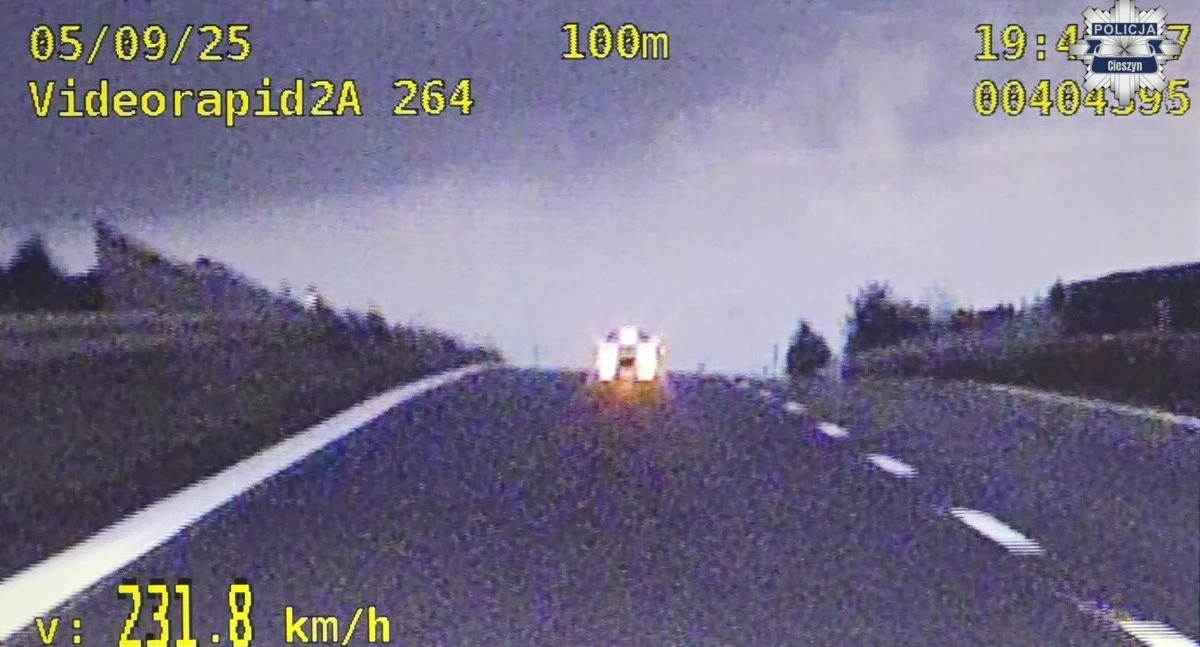 Kierowca audi pędził z prędkością ponad 200 km/h. Został zatrzymany