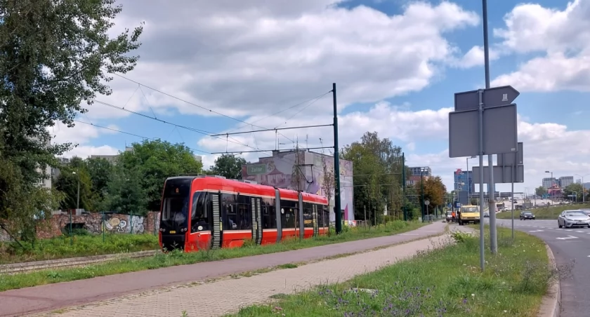 Dzień dobry Katowice. Od dzisiaj tramwaje do Chorzowa dojadą dalej