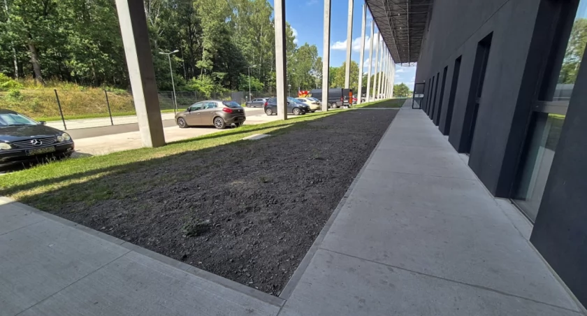 Kolejne wydatki związane ze stadionem miejskim. Zamiast trawników będzie parking