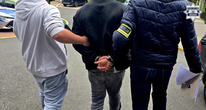 Kierowca BMW przekroczył prędkość i chciał się „dogadać” z policjantami. Został zatrzymany