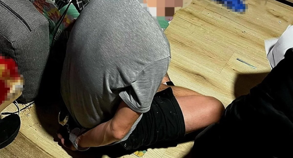 Podchodzili do kobiet na ulicy i kradli biżuterię. Policja zatrzymała mężczyzn z Katowic