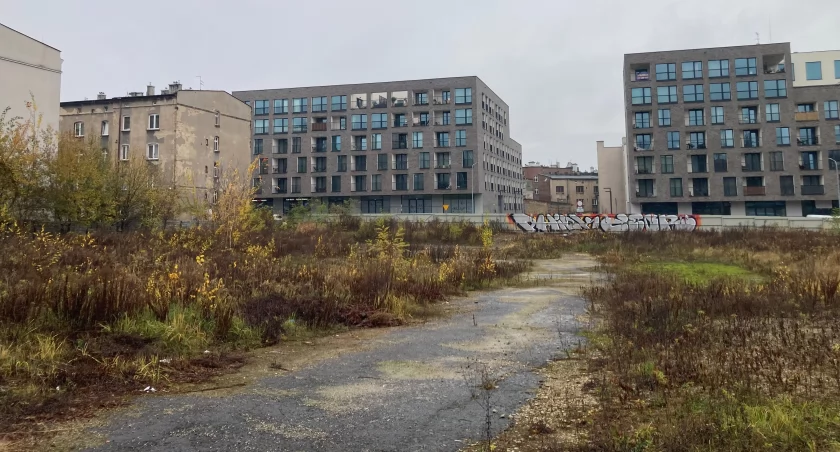 Deweloper kupił dużą działkę w centrum Katowic. Zapłacił za nią kilkanaście milionów złotych