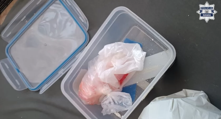 2 kilogramy amfetaminy w mieszkaniu. Katowiczanin został zatrzymany