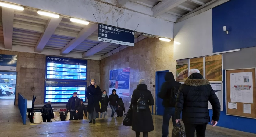Dzień dobry Katowice. Jest kolejny problem z poruszaniem się po dworcu