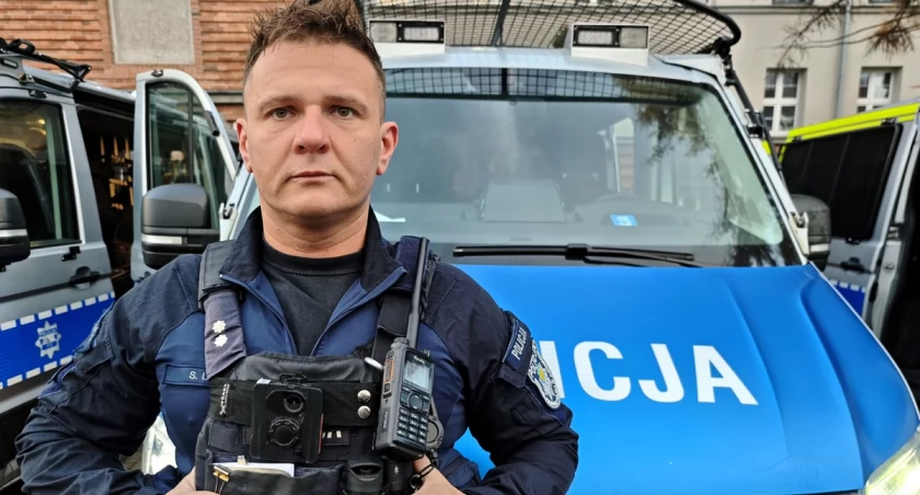 Awantura na ulicy. Policjant obezwładnił agresywnych mężczyzn