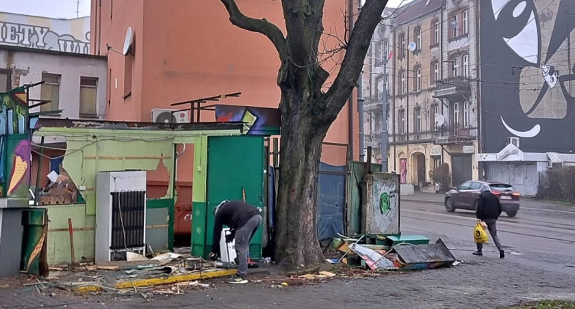 Całe Załęże przychodziło tu na lody. Po kilkudziesięciu latach znika kultowa budka 