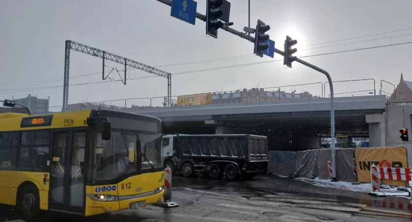 Autobusy przejadą pod wiaduktem na Mikołowskiej. Szykują się duże zmiany dla pasażerów