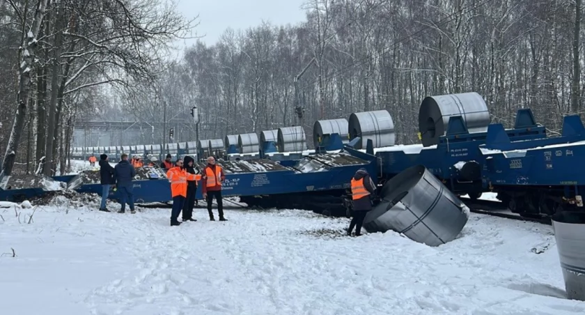 Prokuratura wszczęła śledztwo w sprawie wykolejenia pociągu towarowego