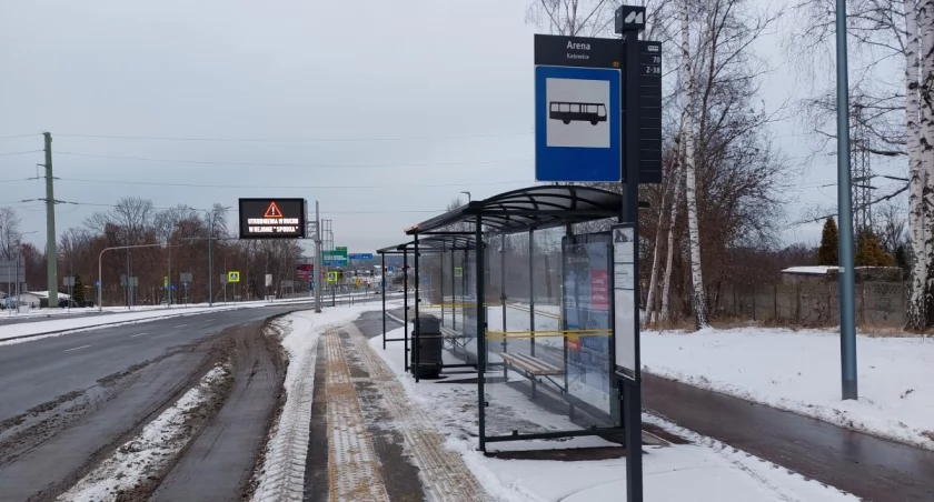 Koniec długiego spaceru na stadion. Autobusy podjadą bliżej Areny Katowice