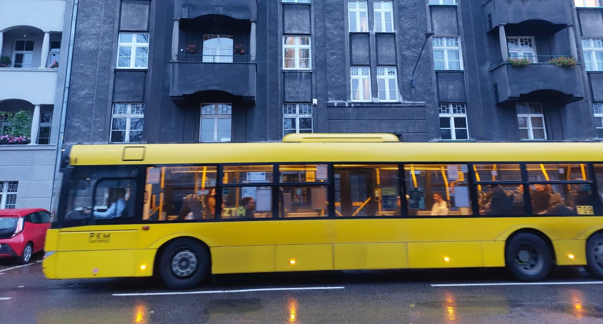 Kolejne autobusy mają wzmocnić flotę PKM-y. Tym razem to nie pojazdy na paliwa alternatywne