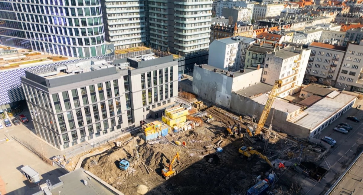 Prawie 100-metrowy wysokościowiec w centrum Katowic. Deweloper chwali się, że zainteresowanie jest duże