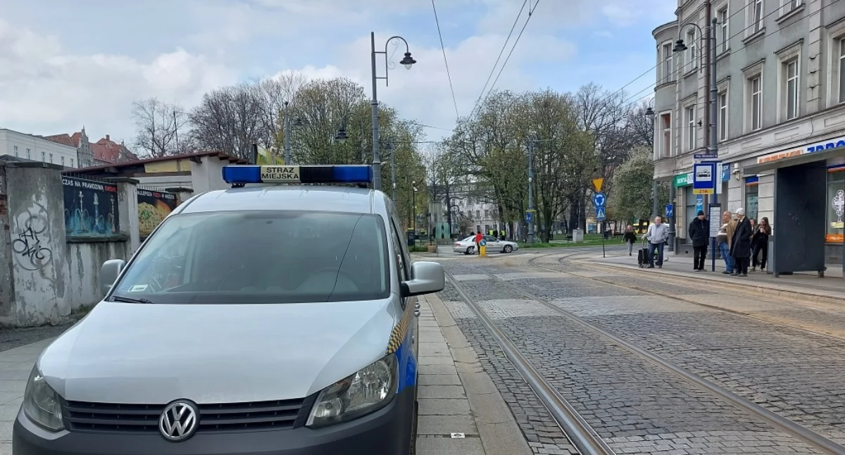 16-latek jechał BMW przez centrum Katowic. Obok siedział pijany właściciel auta