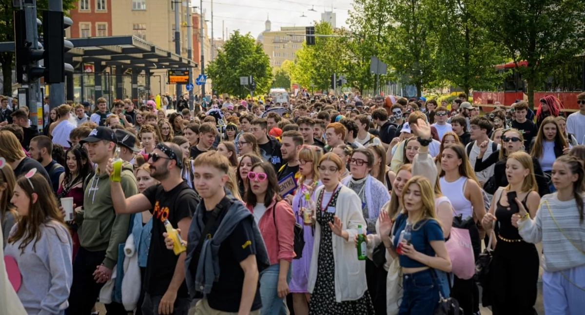Korowód studentów przejdzie przez Katowice. Na Muchowcu ruszają trzydniowe Juwenalia Śląskie