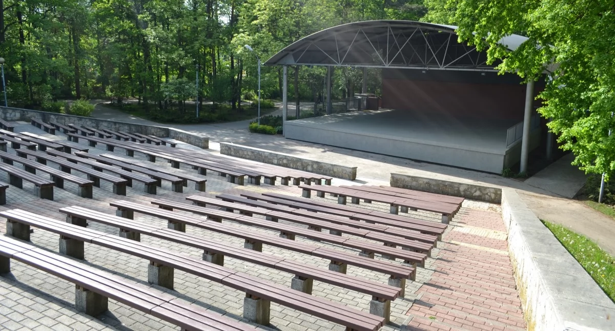 Amfiteatr w Parku Zadole po dużym remoncie. Scena wygląda teraz dużo lepiej