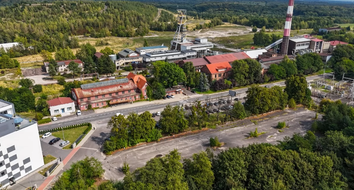 Cztery firmy chętne do budowy basenu miejskiego w Kostuchnie. Rozstrzał cenowy jest duży