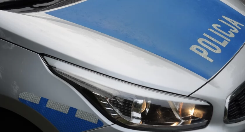 Ukradł dwa rowery z jednego bloku. Policja publikuje zdjęcia