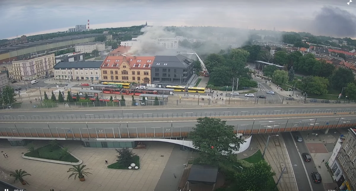 Pożar w centrum Chorzowa. Kłęby dymu widać z daleka