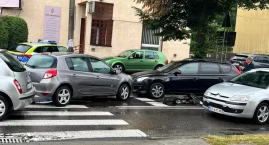 Potrącenie na południu Katowic. Rowerzysta trafił do szpitala