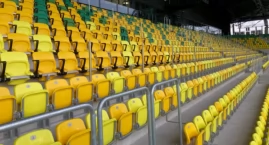 Miasto wyda więcej pieniędzy na tapicerowane nakładki na krzesełka dla VIP-ów na nowym stadionie