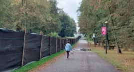 Jedna z głównych alei w Parku Śląskim ogrodzona. Przez długi czas będą tu utrudnienia