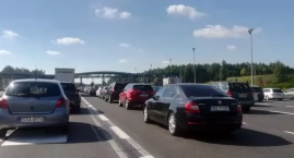 Budowa trzeciego pasa na autostradzie Katowice - Kraków. 