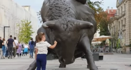 Katowice nie dostały jednak rzeźby byka w prezencie. Dzieło Rafała Olbińskiego jest własnością prywatną