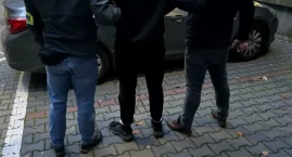 Policjanci zatrzymali mężczyznę, który odczepił wagon z pociągu. Media pisały o sabotażu w Katowicach