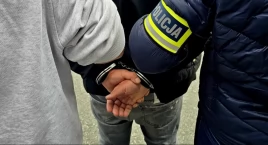 Zaatakował kobietę na ulicy. Mężczyzna uderzył seniorkę, bo nie chciała oddać torebki