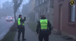 Straż Miejska chciała skontrolować piec mieszkańca. Odmówił, wsiadł do auta i odjechał