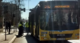Śmiertelny wypadek w Katowicach. Zmarła kobieta potrącona przez autobus