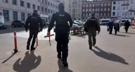 Ewakuacja dworca w Katowicach. Policja wstrzymała ruch pociągów