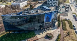 Katowice kupują biurowiec po banku. Przeniesie się tam osiem wydziałów Urzędu Miasta