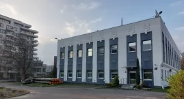Działka z lex deweloper sprzedana, ale inwestycji wciąż nie widać. TDJ Estate ma pozwolenie i milczy