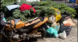 Na ulicy w centrum Katowic koczował Hindus. Straż Gr&hellip;