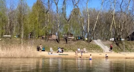 Mimo upałów, na oficjalne otwarcie miejskich kąpieli&hellip;