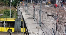 Tramwaje nie kursują pod rozbieranym wiaduktem. Powo&hellip;