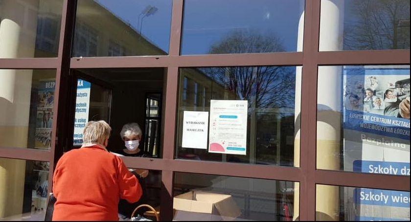 Już dziś maseczki od marszałka ponownie dostępne