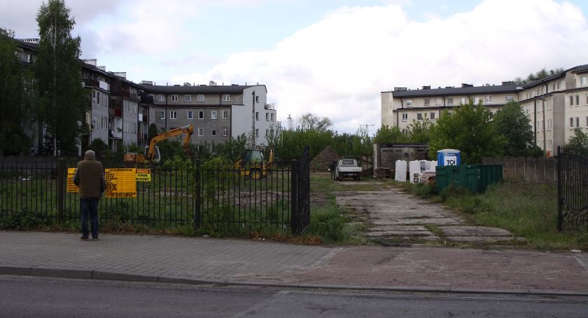 W Łowiczu powstaje kolejny market Dino