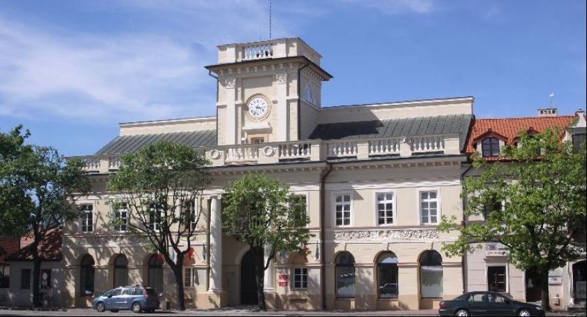 Wejście do Ratusza tylko przez Punkt Obsługi Klienta 