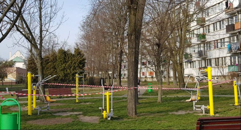 Siłownie plenerowe jeszcze nie teraz