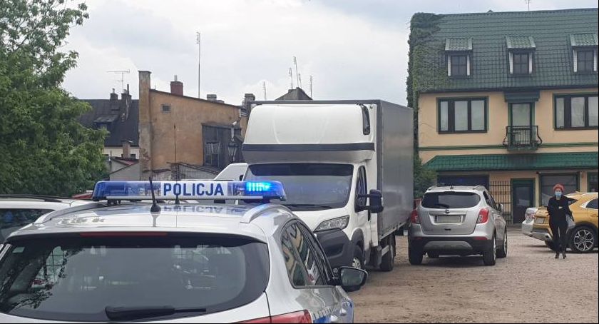 Kolizja na parkingu przy ul. Koziej (AKTUALIZACJA)