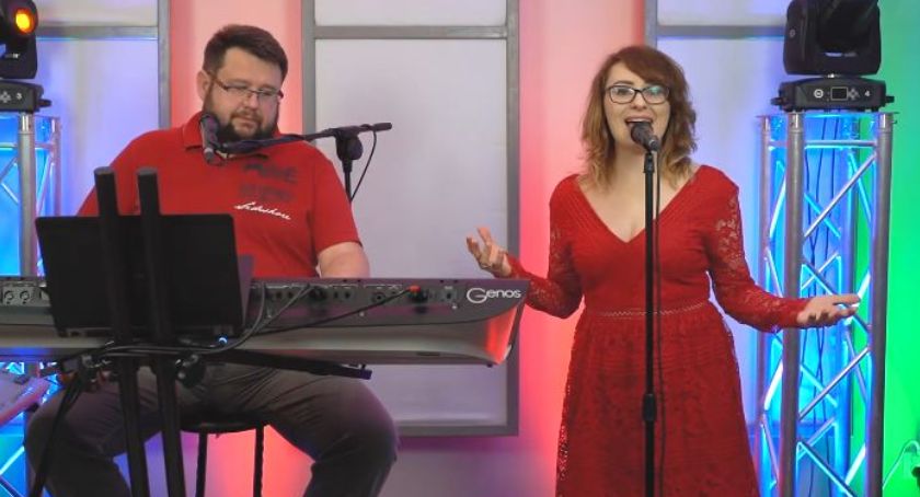 Kwarantanna Na Na. Małżeństwo spod Łowicza z humorem o życiu w czasach koronawirusa (VIDEO)