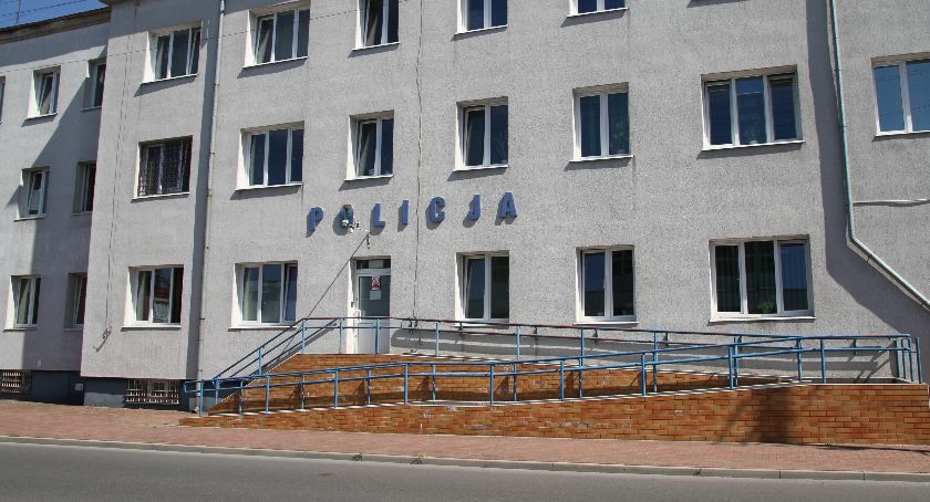 Zmiany w łowickiej policji. Komendant ze Skierniewic przeniesiony do Łowicza