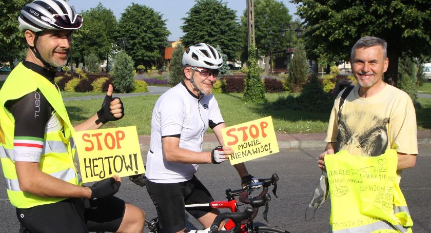 Sztafeta rowerowa Ekipy Szymona Hołowni w Kiernozi