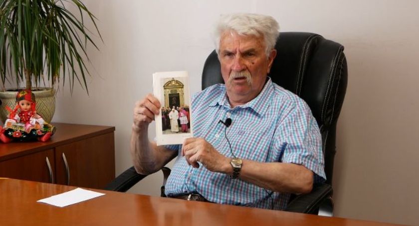 Mieszkańcy powiatu łowickiego wspominają wizytę św. Jana Pawła II w Łowiczu