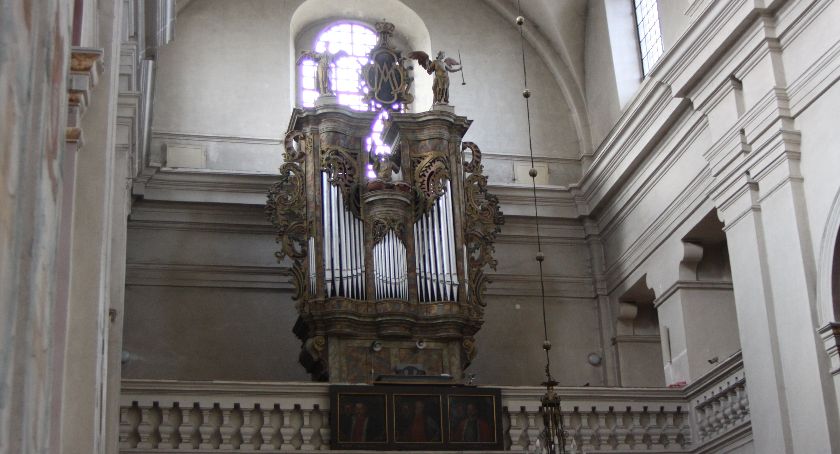 Zaproszenie na koncert organowy w kościele pijarskim